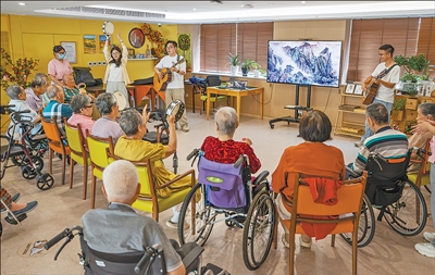 九龙证券配资 暖相册｜养老社区飞出青春音符